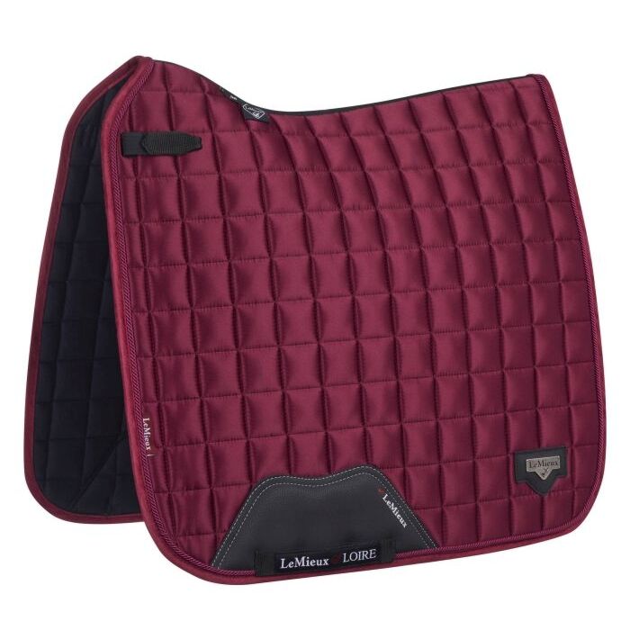 Schabracke LeMieux Loire Classic Satin Dressage Square Mulberry L Schabracke LeMieux Loire Classic Satin Dressage Square Mulberry L