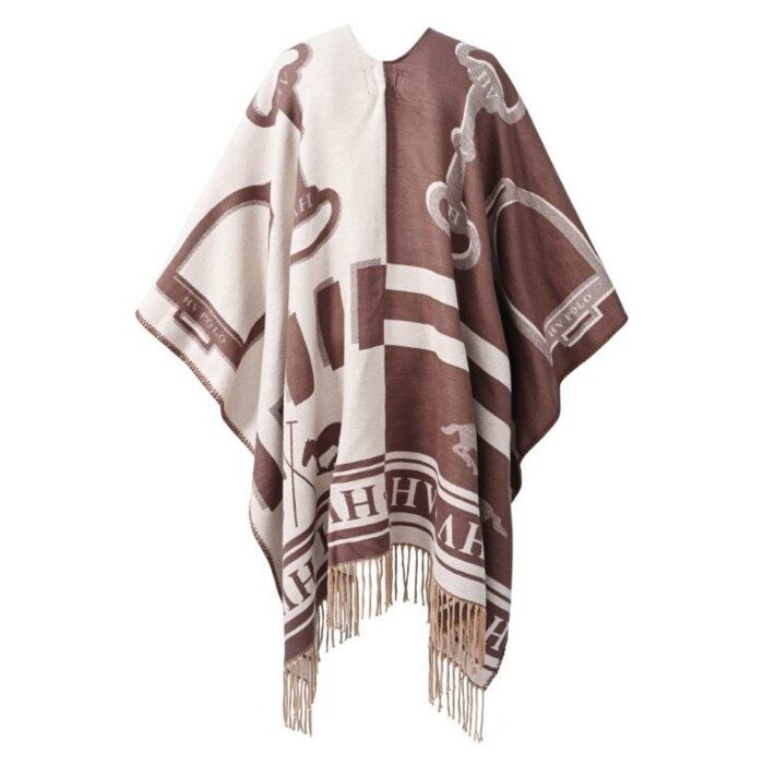 Poncho HV Polly Shelly Wood