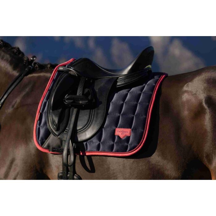 Schabracke LeMieux Loire Classic Dressage Square Cranberry L